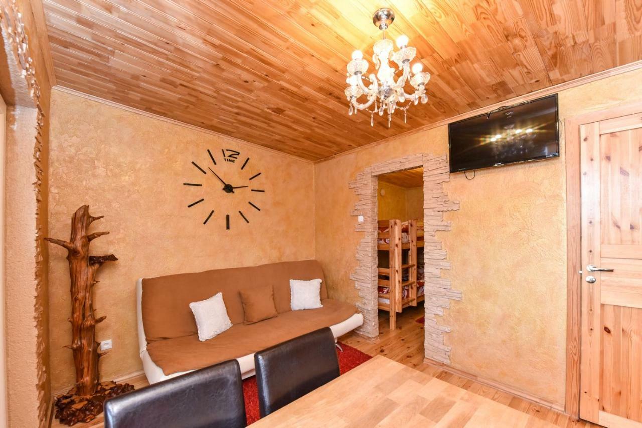 Zelta Pirts Guest House Ventspils Exterior foto